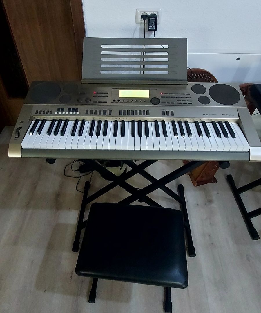 Pian , orga , pianina , sintetizator Keyboard  Casio AT 3