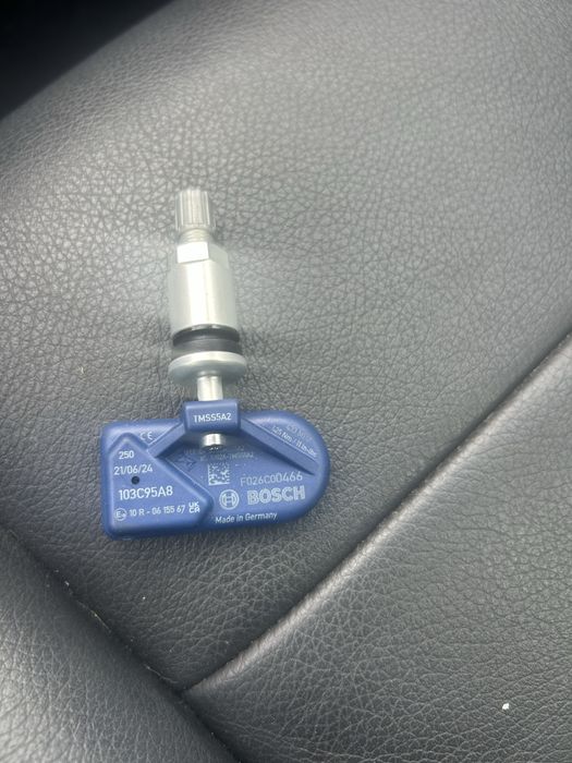 Датчик вентил за налягане в гумите за Mercedes