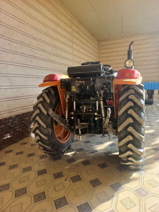 Chimgan 504 Traktor sotiladi