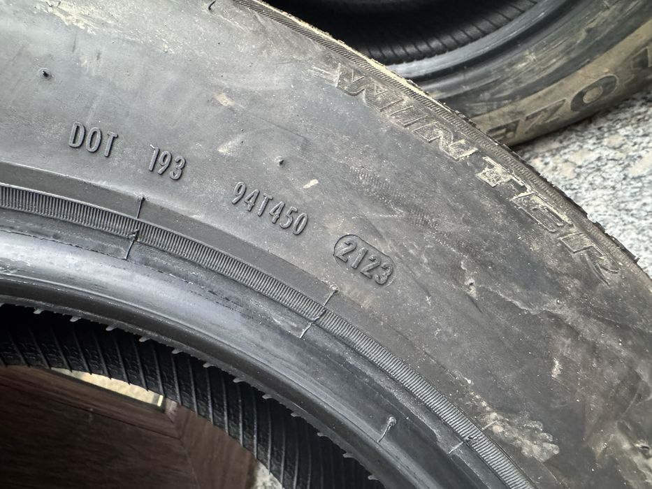 2 Anvelope Pirelli SottoZero Serie 3 – 215/60 R16 95H M+S – DOT 2023