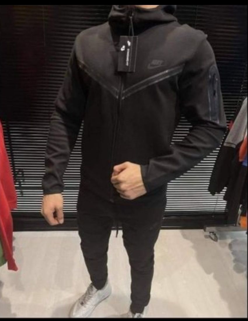 Нови мъжки екипи и дамски nike tech fleece