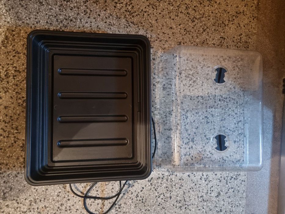 Контейнер за разсад с вграден нагревател