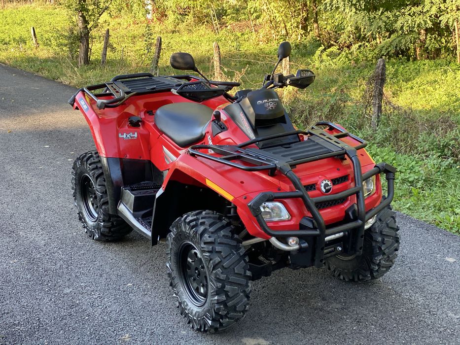 Dezmembrez Can Am Outlander 800