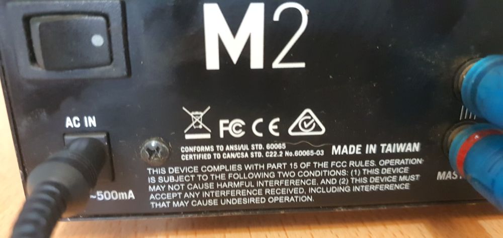 Vând mixer Numark M2 Black