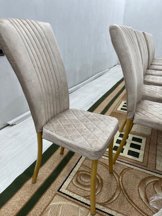 Продается новые стулья