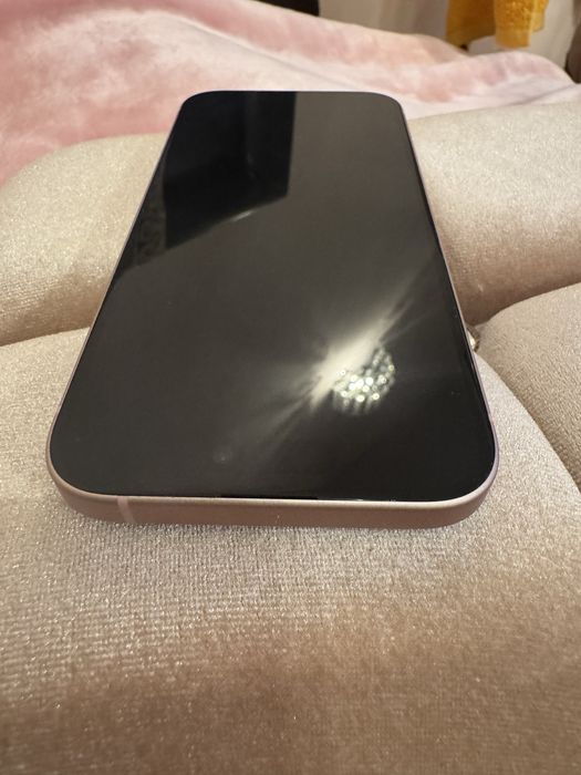 Iphone 15 розов 256 GB