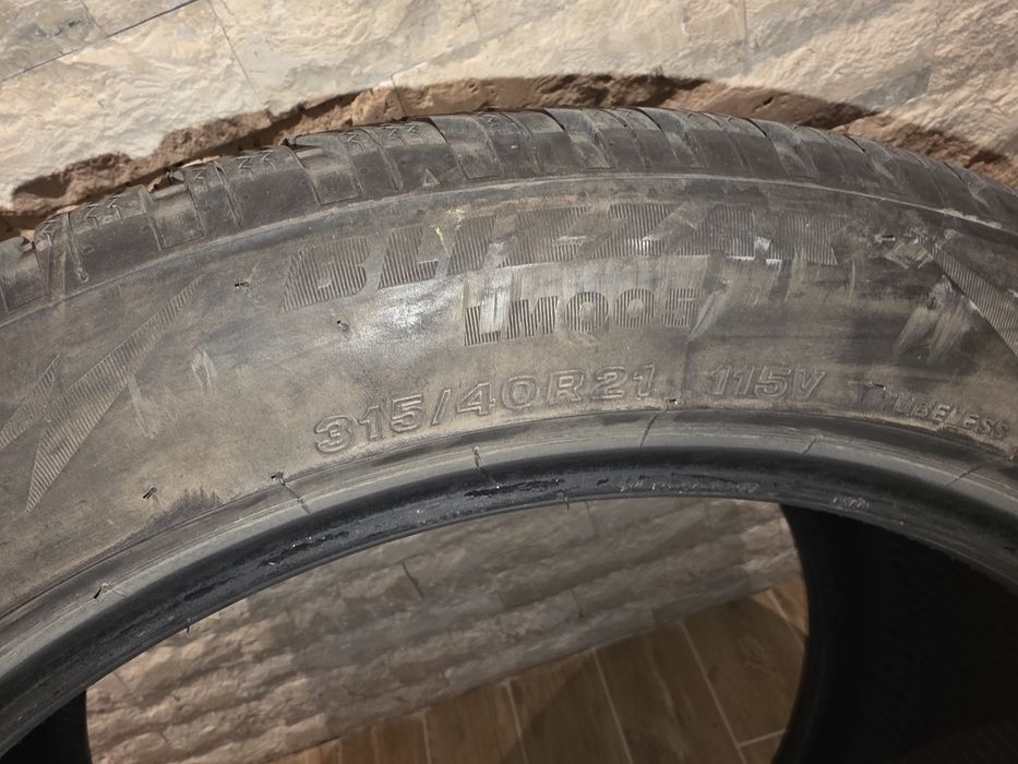 315/40/21 Bridgeston BLIZZAK 1бр