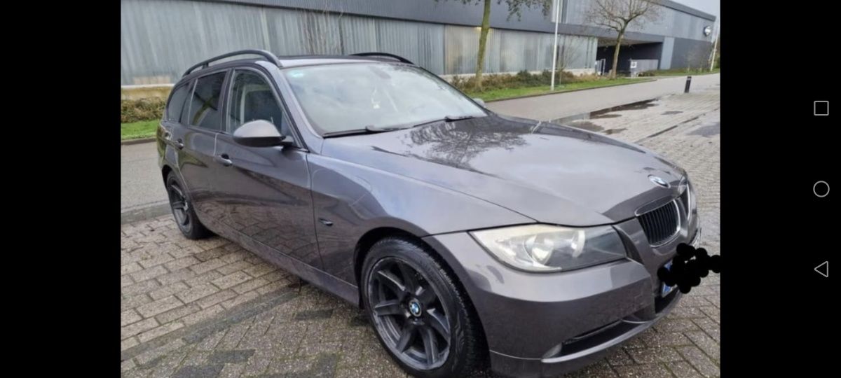BMW Seria 3 320dHigh Executive