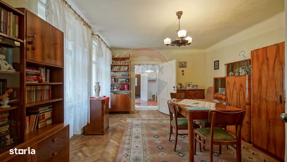 Apartament cu potențial deosebit, pe str. Republicii – Centrul Istoric