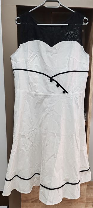 Vând rochie de dama, alba, 2xl