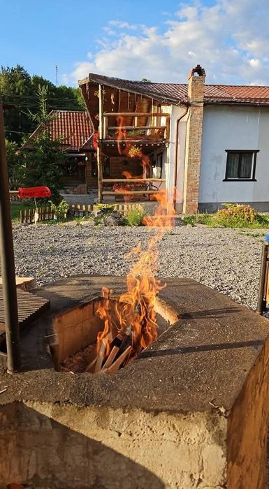 Cabana de inchiriat cu ciubar in Lunca Bradului- 12pers