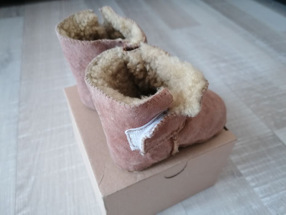 Детски пантофи от естествена овча вълна