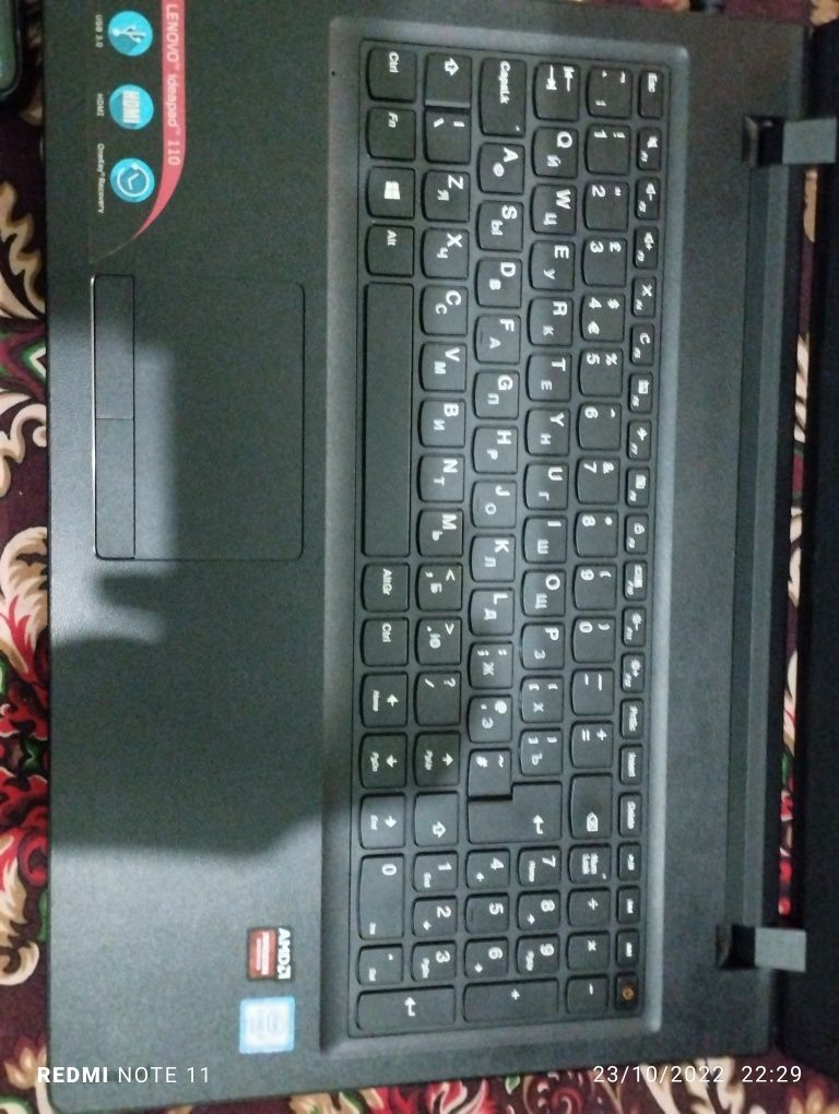 Noutbook Lenovo core i7 xolati yaxshi