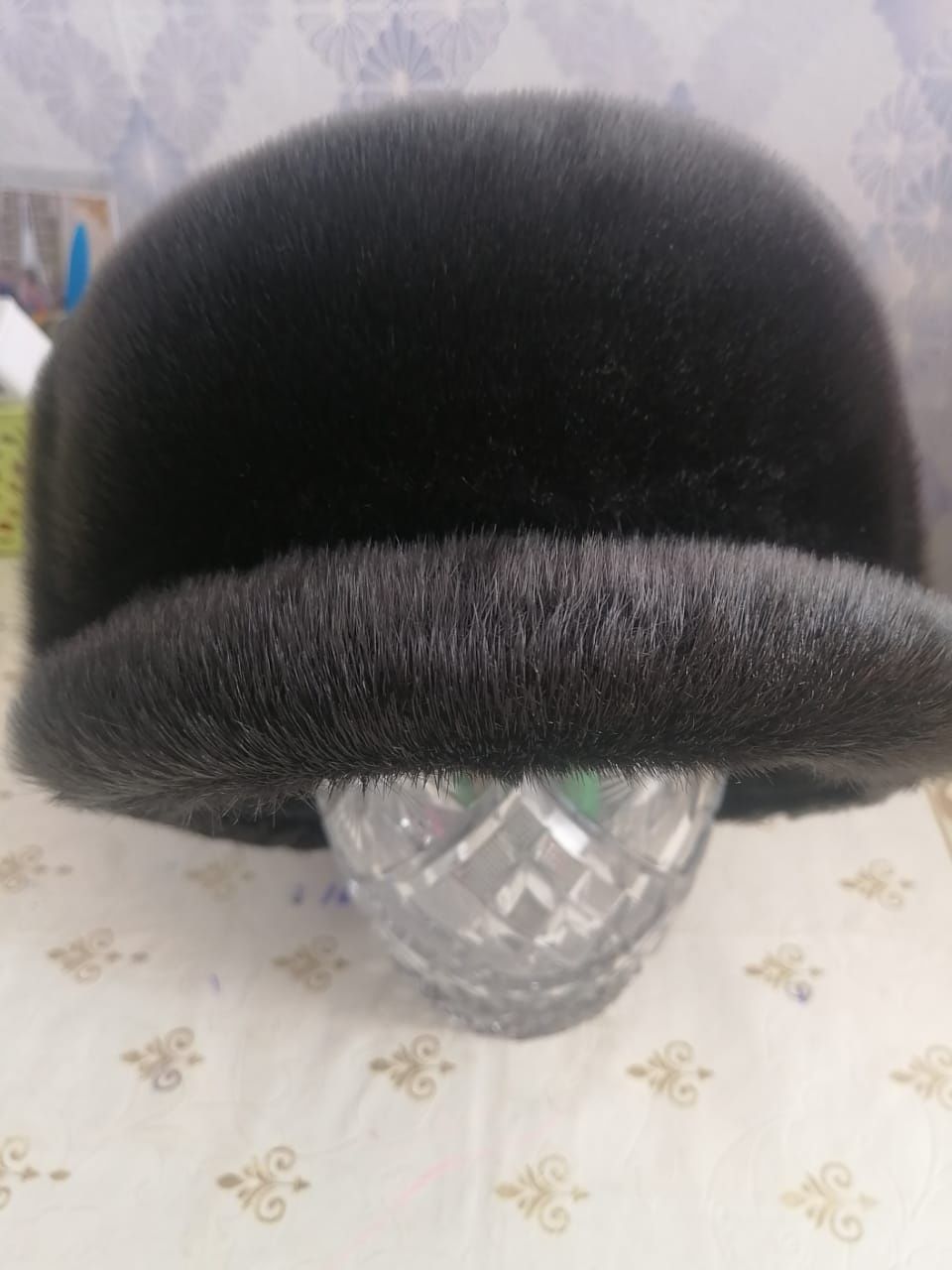 Продам мужскую шапку. Уступлю.