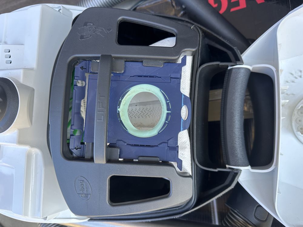 Aspirator AEG VX-7