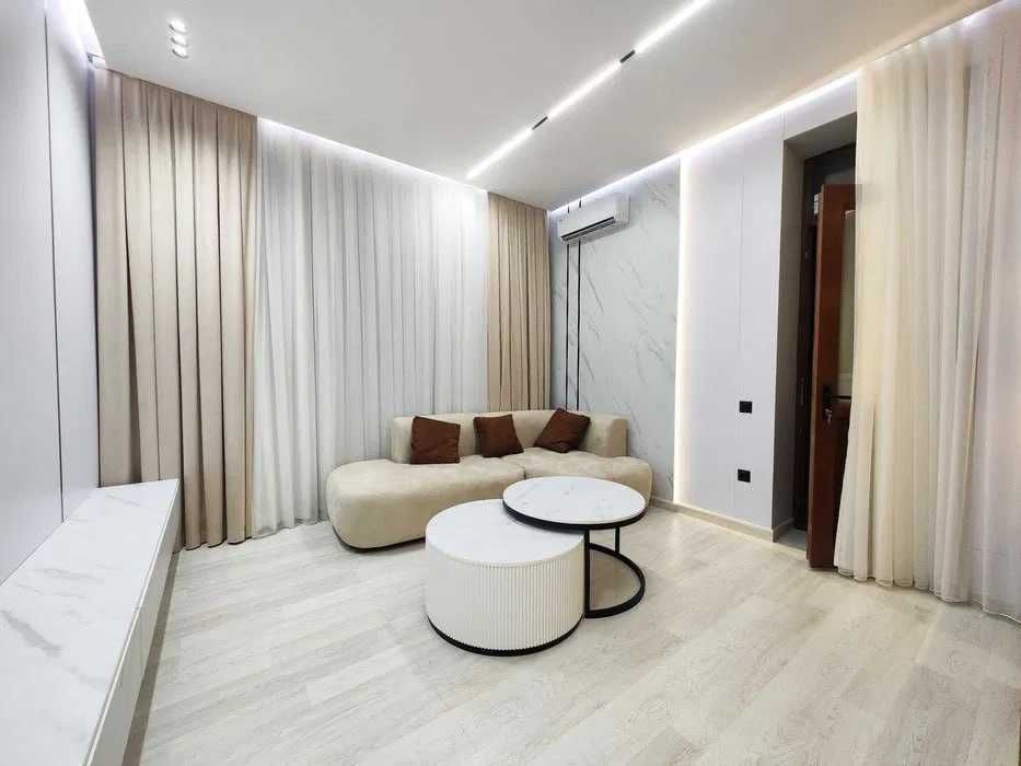 Parisien Golden House, 2 комнатная ЕВРО ремонт новый 57м2