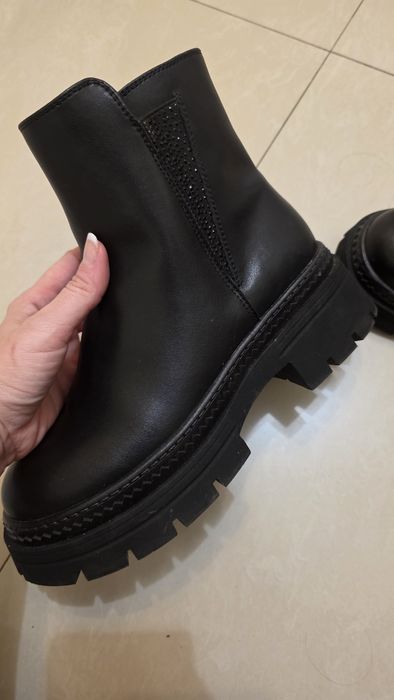 Ghete piele naturala 37.5 Flavia Passini