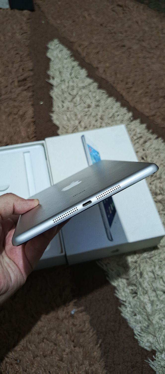 ipad mini2 argenal idyal xolatda