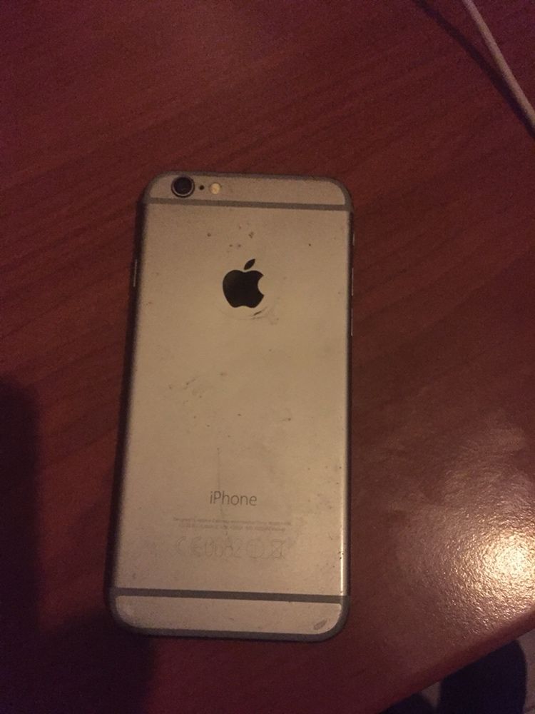 Urgent iphone 6  16  pt piese este spart displyu