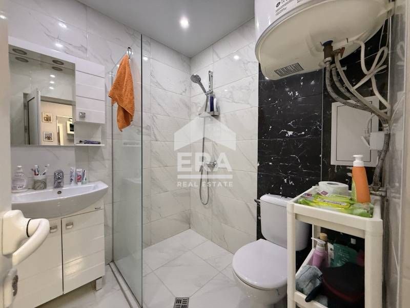 Двустаен обзаведен апартамент в жк Бриз град Варна