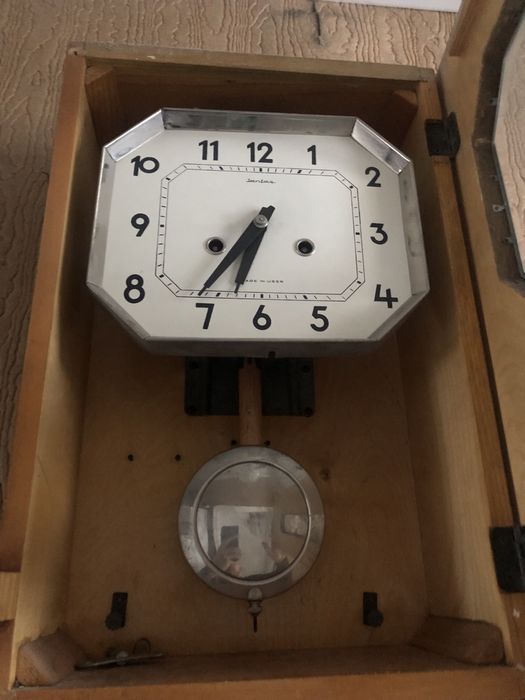 Стенен часовник Jantar Янтар