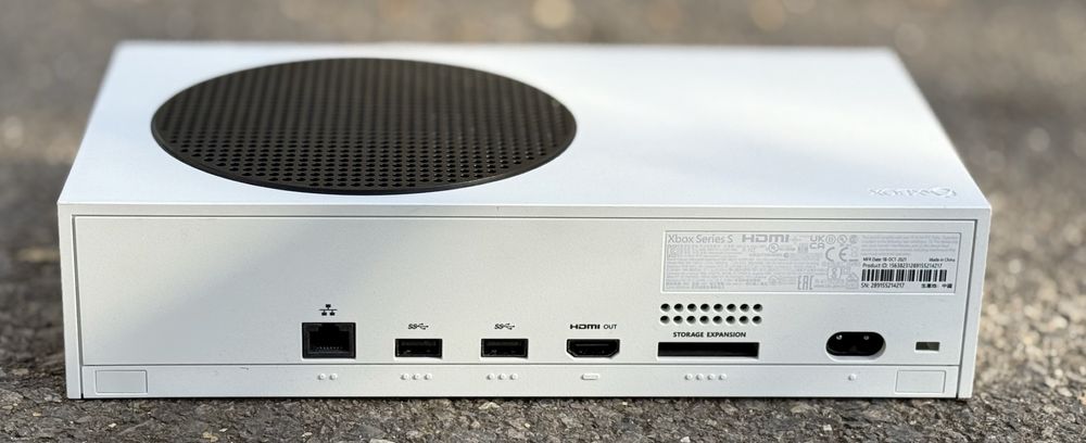 Конзола Microsoft Xbox Series S, 512 GB + 2 оригинални контролера