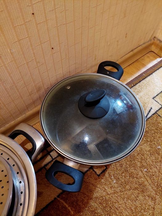 Продавам домашни потреби