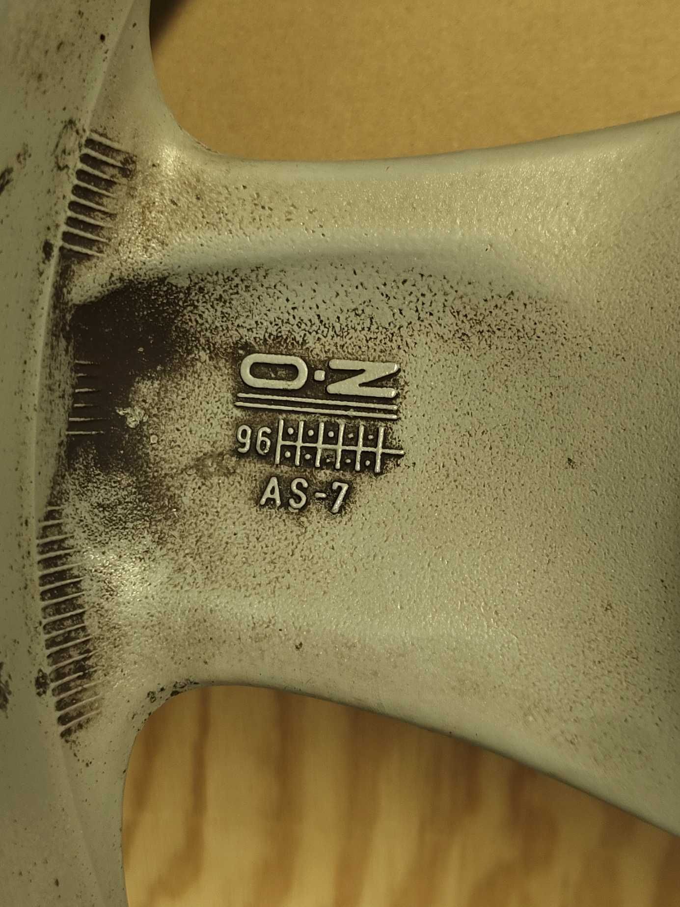Джанти OZ Cygnus 17x8 +35 5x112