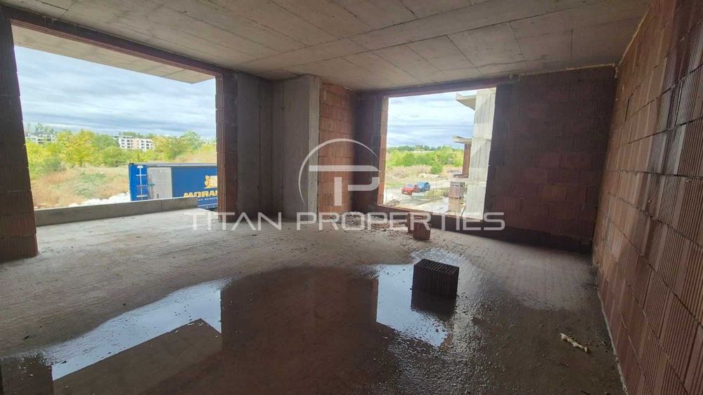 Тристаен апартамент Христо Смирненски