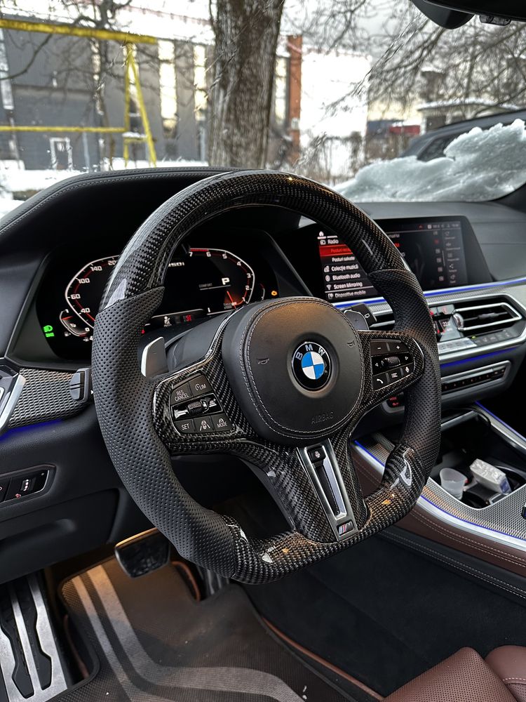 Volan BMW M Carbon Seria G - Incalzire - Vibratii - Traffic Jam Assist