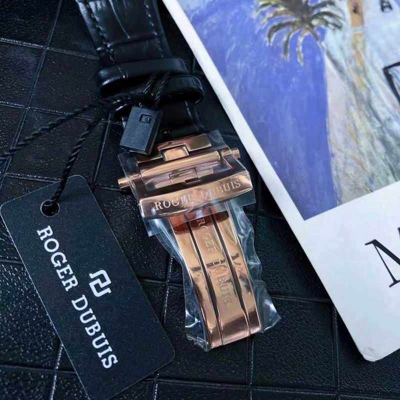 Мъжки автоматичен часовник Roger Dubuis KNIGHTS OF THE ROUND TABLE