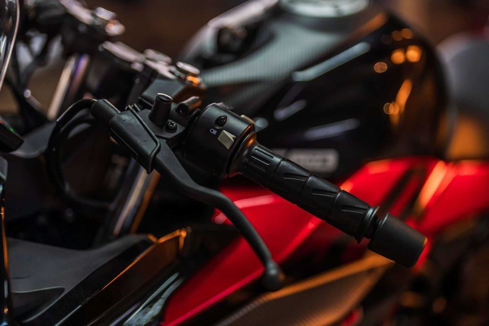 Мотоцикл Cfmoto 250SR LIte