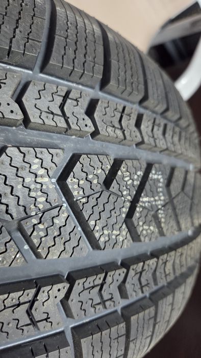 Зимни гуми 255/50R19
