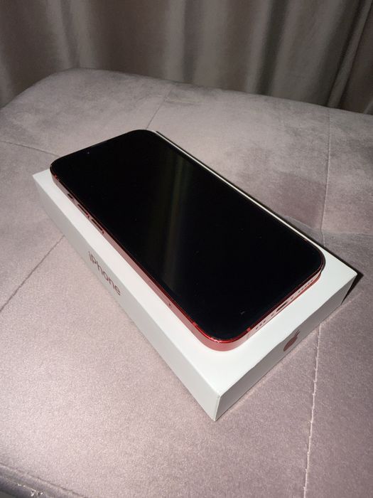 iPhone 13 rosu 128gb