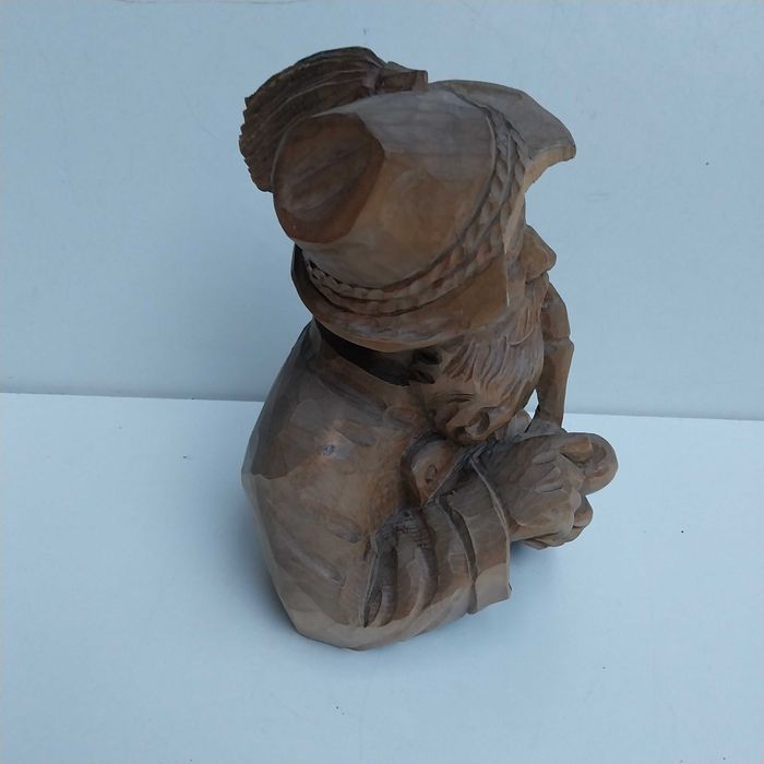 НАЙ ДОБРАТА ОФЕРТА Стара немска дървена фигура дърворезба