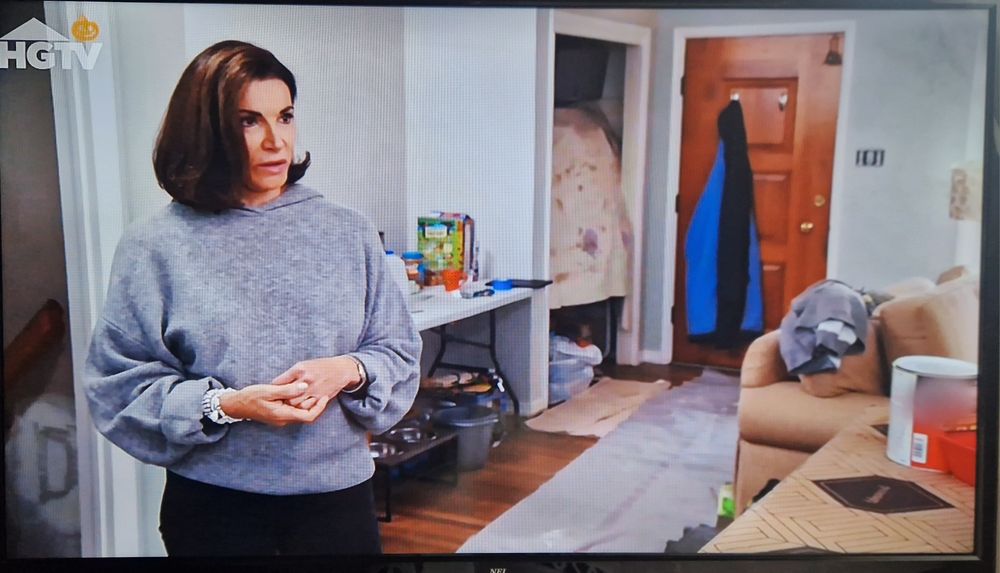 Vînd Led tv NEI de 32 si 40