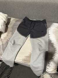 Pantaloni Nike Tech Fleece Woven Gri Marimea M