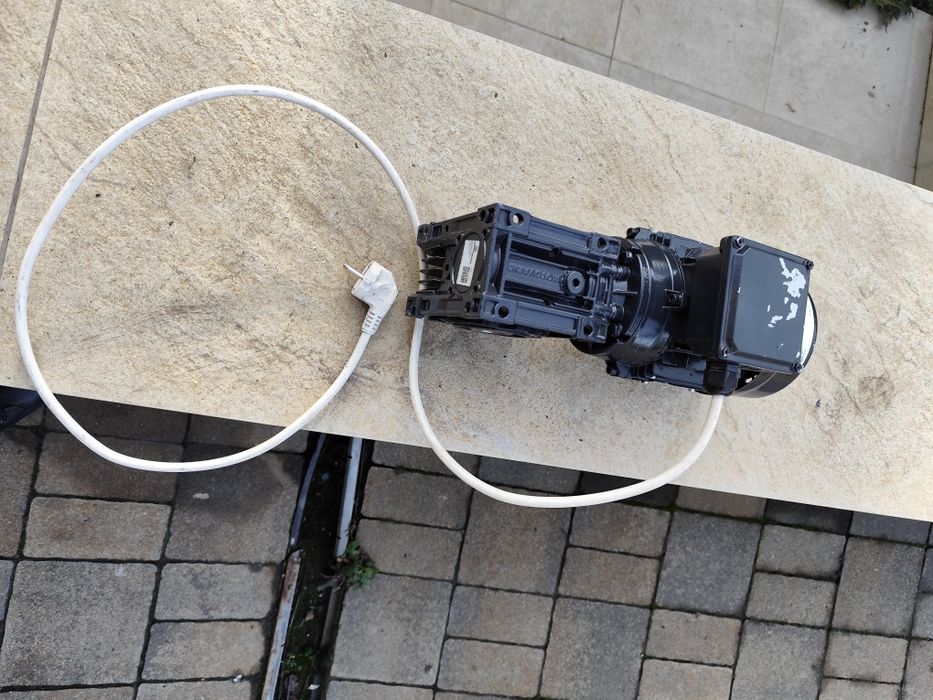 Reductor  0,37 kw