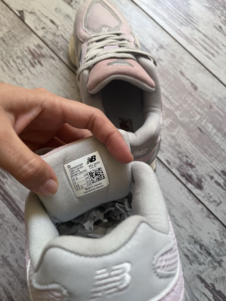 New Balance 9060