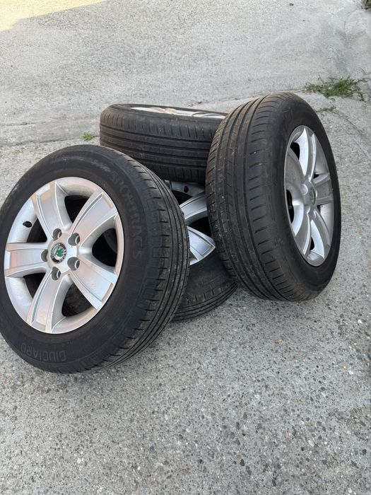 Set roti R15 Skoda Octavia 2