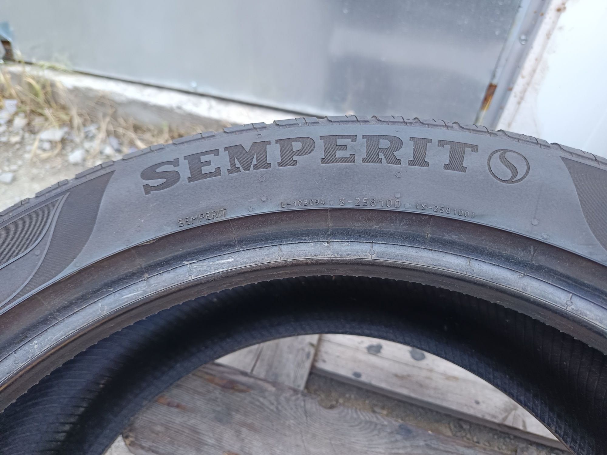 245 45 R 19 SEMPERIT Дот1323