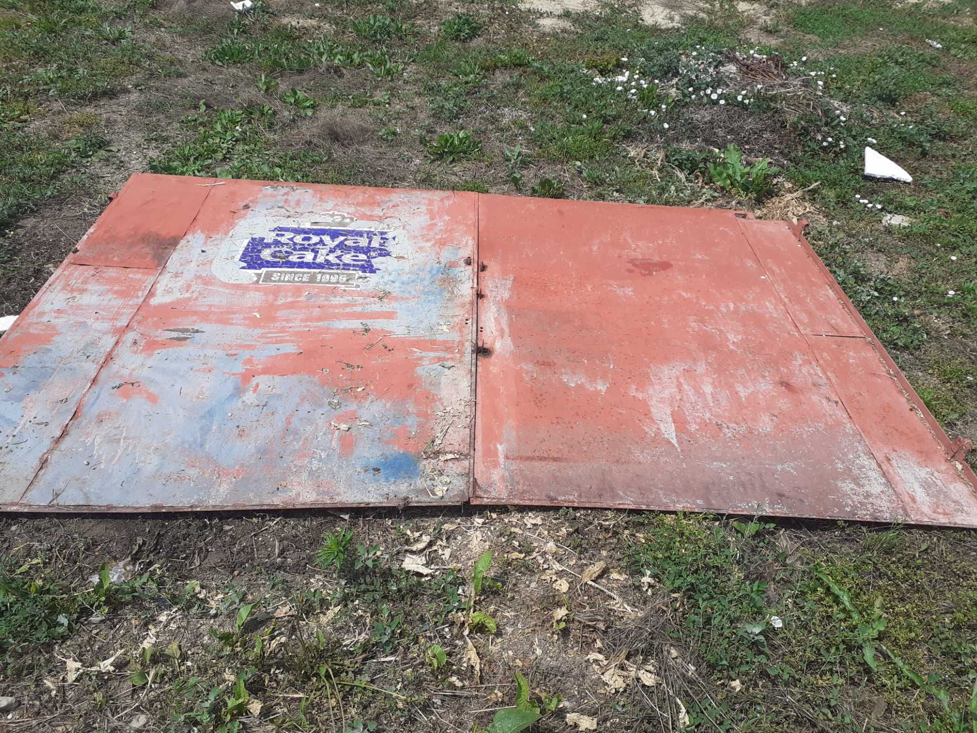 Стара Гаражна врата