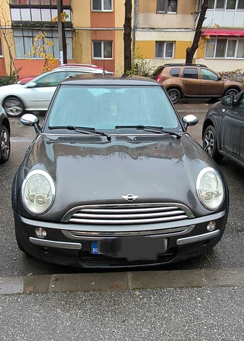 Vând Mini Cooper