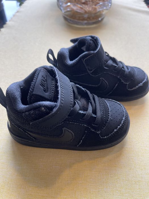 Зара 28 номер,кецове Converse 22 номер,Nike Court 22 р-р