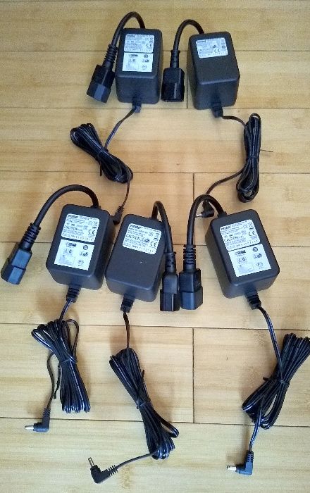 Vand 5 Alimentatoare noi Symbol, 240V /50 ~60 Hz/ 5,2V /0,65 A