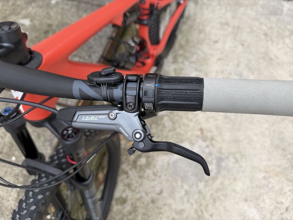 Specialized Epic 8 Comp - XC карбоново колело