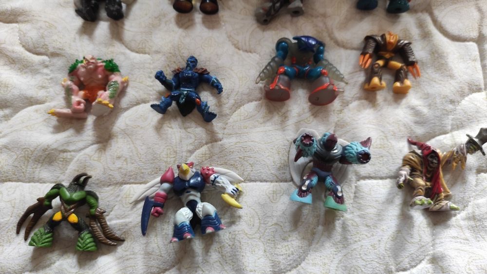 Фигурки на гормити