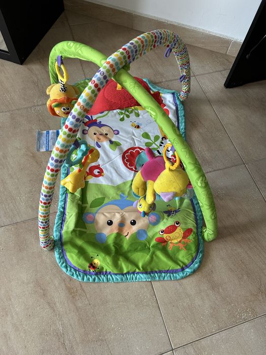 Fisher price активна гимнастика трипическа гора