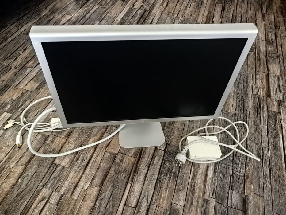 Apple cinema display