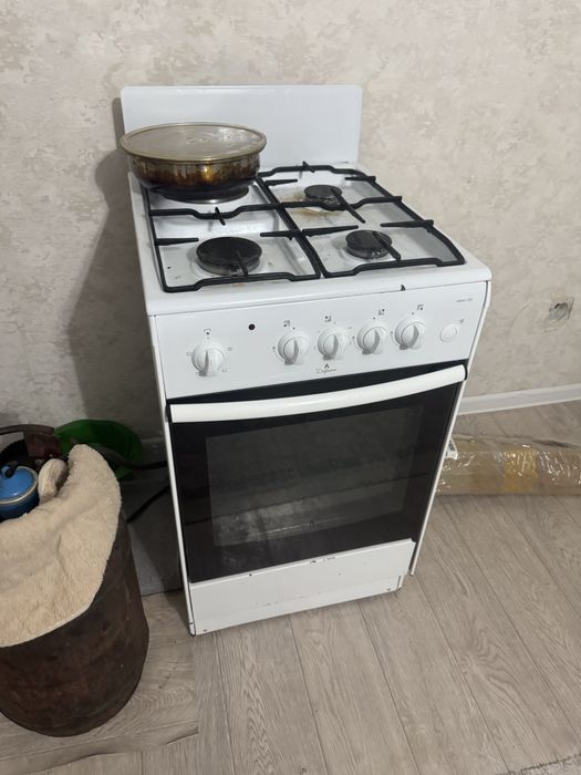 Газ плита в хорошем состоянии